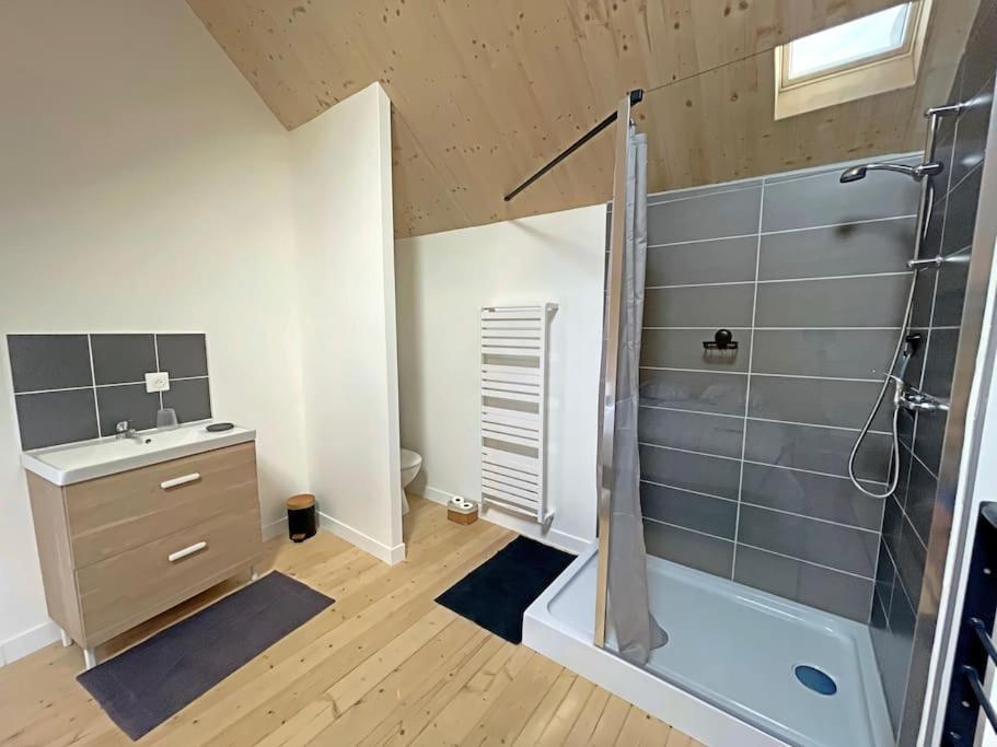 Charmante Maison De Village Viré Eksteriør bilde